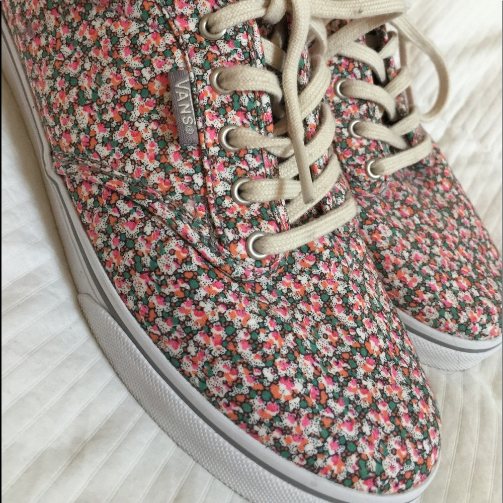 VANS NWOT